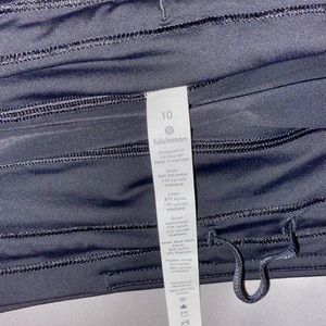 Size 10 Lululemon tennis skirt